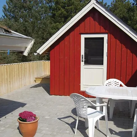 Three-bedroom Holiday In Romo